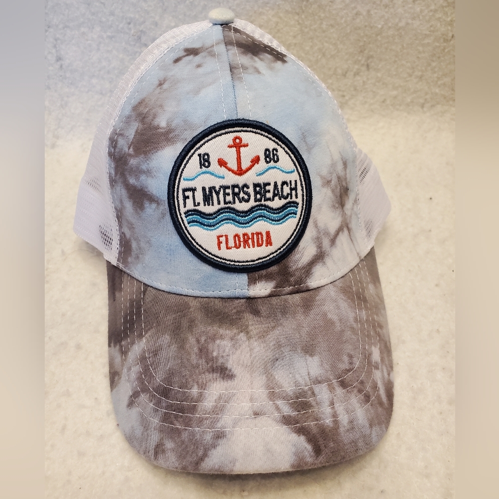 Ft Myers Beach Florida 1886 Trucker/Baseball Hat